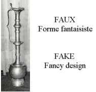 Faux étains :  aiguiere de forme fantaisie